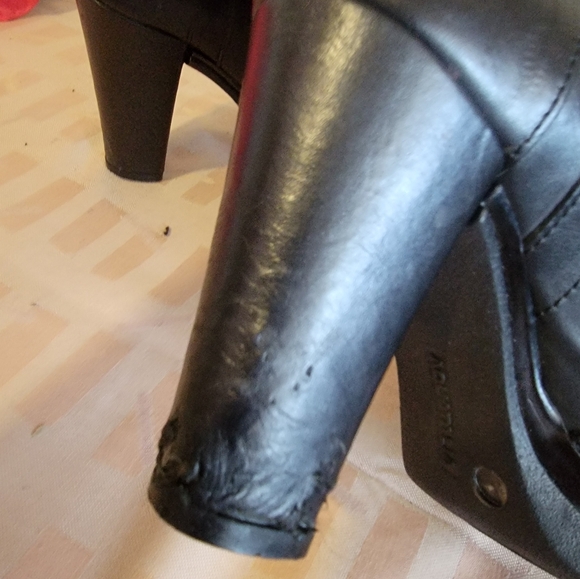 Aquatalia Leather Ankle Booties - Picture 11 of 12